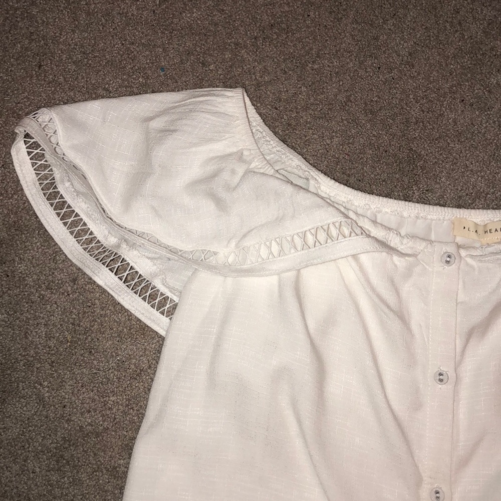 A crotchet detailed white dress - Picture 2 of 2